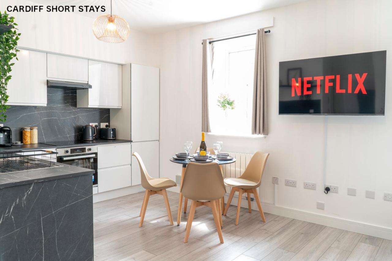 Luxury Stadium Place - Fast Wifi - Free Parking Cardiff Exterior photo